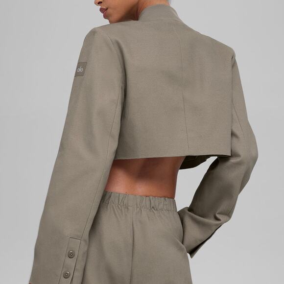 NWT Alo Cropped Main Character Jacket in Light Cocoa Size Large - Picture 4 of 11